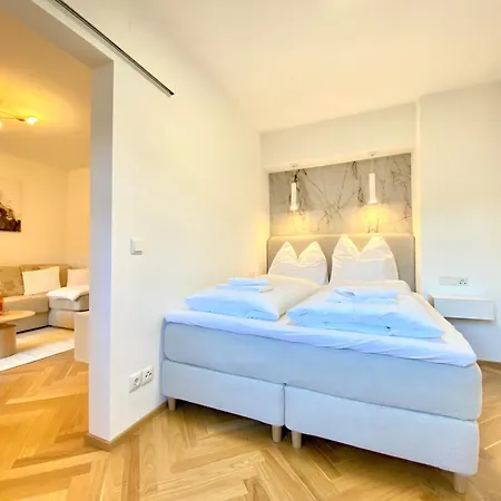 Apartmán Golden Boho I Centrum I Car Park I 8 Pax I Netflix