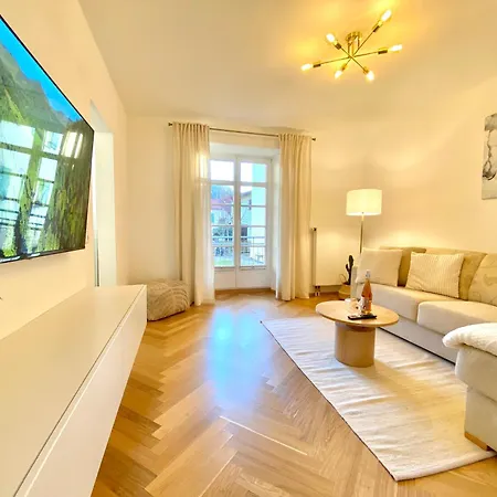 Apartmán Golden Boho I Centrum I Car Park I 8 Pax I Netflix Füssen